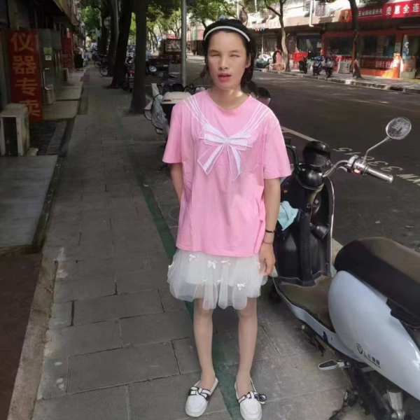 上海26岁单身美女真诚找对象-达州相亲网