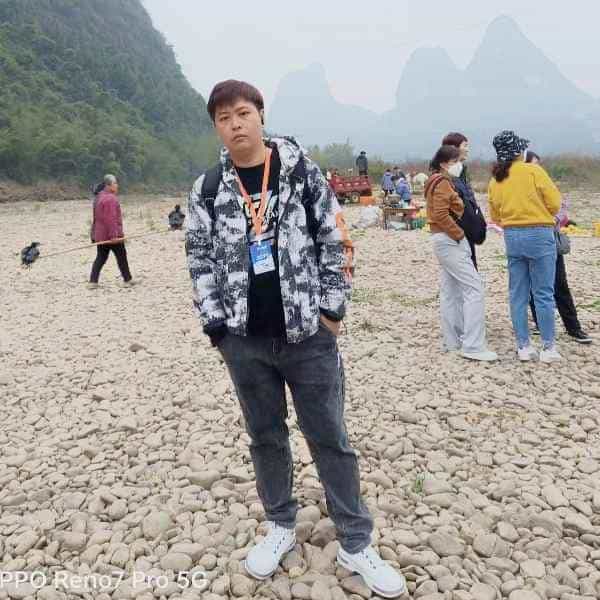 35岁岁浙江单身帅哥 - 达州吉缘网