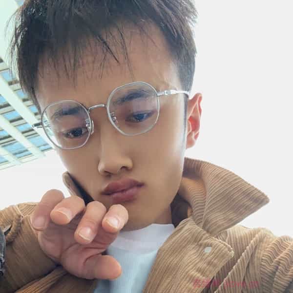 31岁岁贵州单身帅哥 - 达州吉缘网